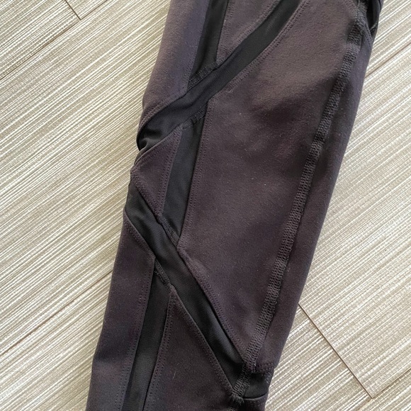 Alo sheer mesh detail leggings capris black - Picture 8 of 8